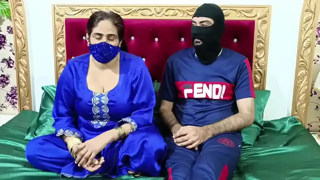 Meet the Irresistible Desi Bhabhi Who Will Make You Hard With Her Fiery Fucking Skills!