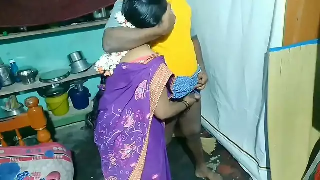 Uncle catches Indian aunty in a compromising position while cleaning the house