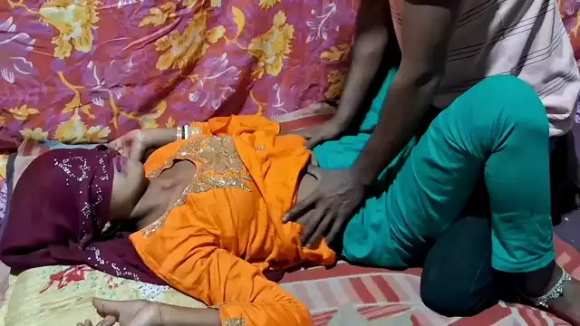 Unleash Your Desires with Malik: A Thrilling Indian Web Series Featuring Sensual Chut Chudai Scenes