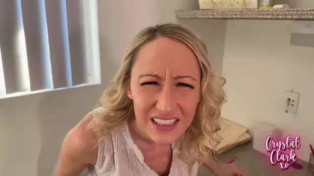 Indian MILF Breaks Her Glasses in Steamy moment! Must-Watch!