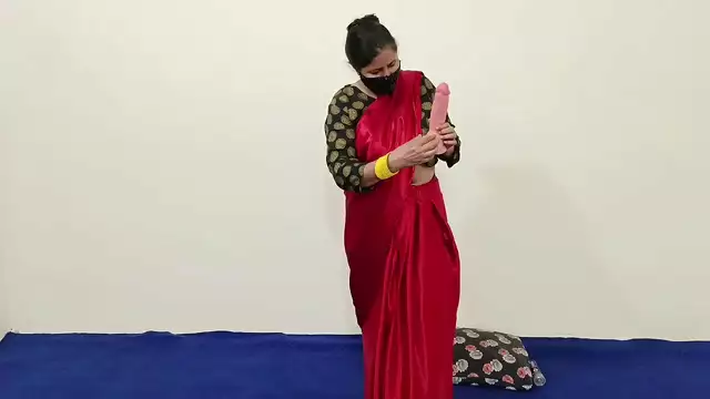 Enchanting Indian Aunty Pleasures Herself with Huge Dildo in Saree