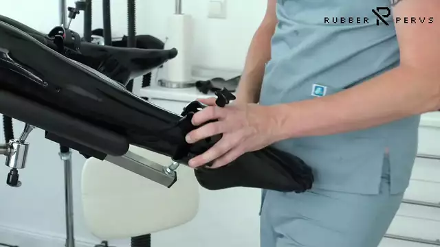 Jav Girl Gets Wild on the Sybian