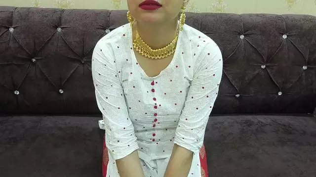 Indulge in a Steamy Morning Romp with Your Luscious Step-Sister