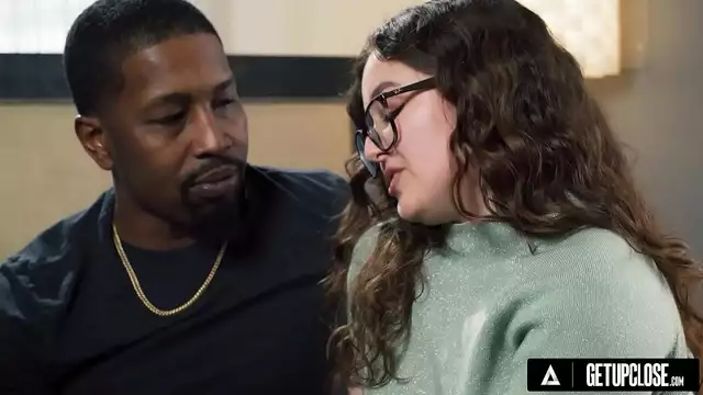 WOW! Leana Lovings Can't Get Enough of Isiah Maxwell's Massive Dick!