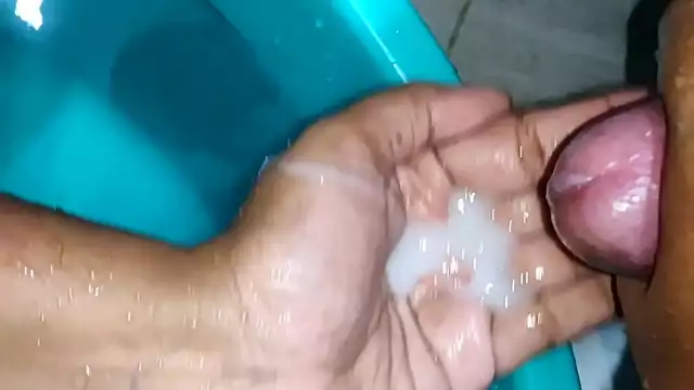 Tantalizing Tamil Wife Handjob Pleasure