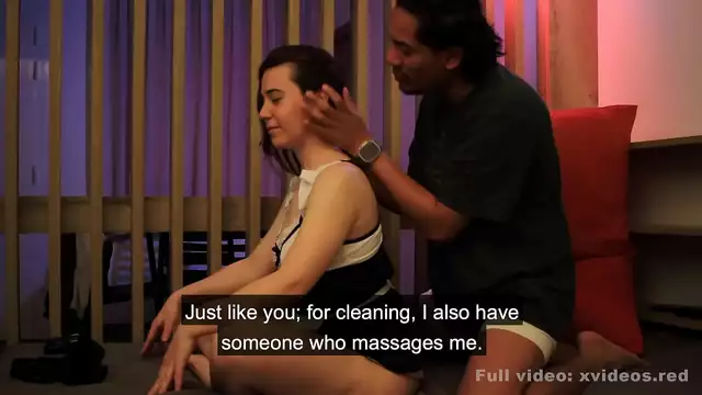 Uncover Indian MILF's Sensual Pleasure Secrets!