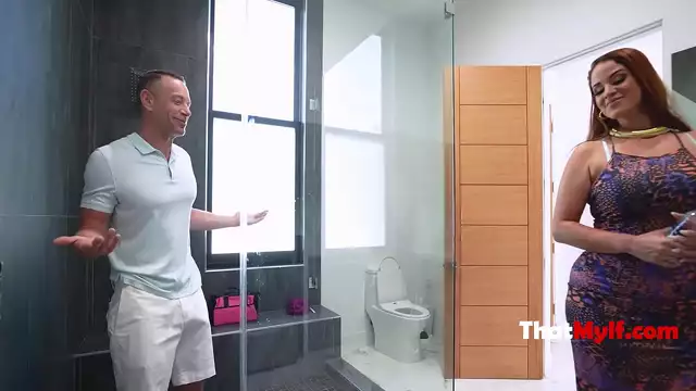 Experience the Ultimate Desi MILF: A Plumber's Dream Come True