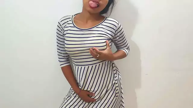 Indulge in the Alluring charm of a Desi Bhabhi's Chudai - Exclusive Indian Girl Sex Video!