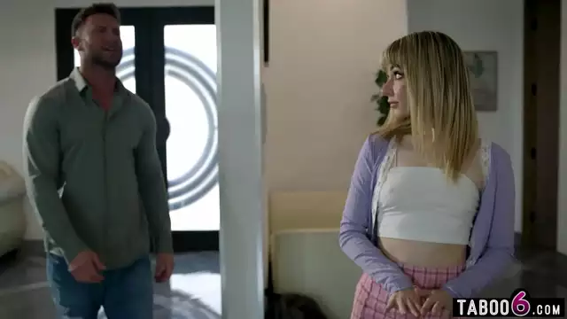 Teen Bully Gets a Taste of Her Own Medicine: 18-Year-Old Demi Hawks Gets What She Deserves!