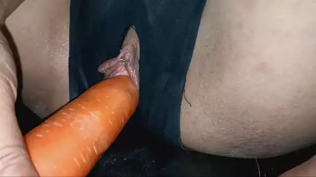 Uncover the Luscious Beauty of Desi Women in Lingerie!