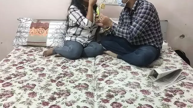 Amazing Sex with Indian xxx hot Bhabhi at home&excl; with clear hindi audio