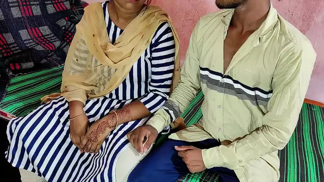 Bete Ne Suna Usi MAA Rand Hai to Pakad Ke Chod Dala&excl; Fucking Indian Stepmom
