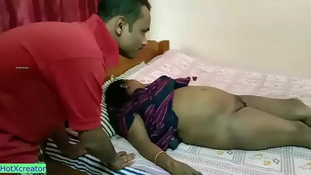 Indian hot Bhabhi getting fucked by thief &excl;&excl; Housewife sex