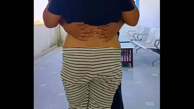 Bengali Couple Daring Sex in Puri Hotel Lawn &vert; Indian outdoor Sex in Public