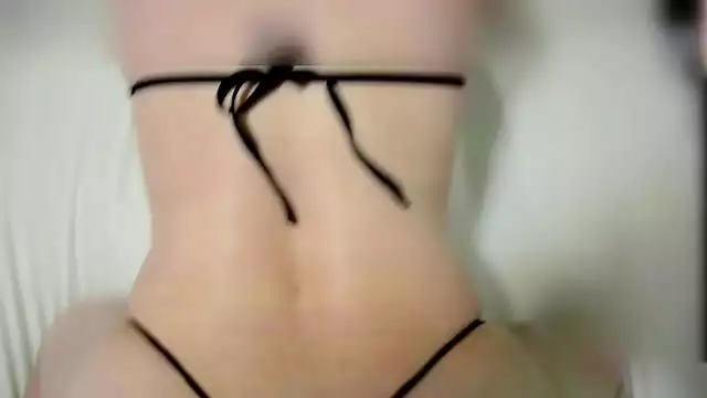 Sexy Japanese Housewife with Dental Floss - intense BJ scene!