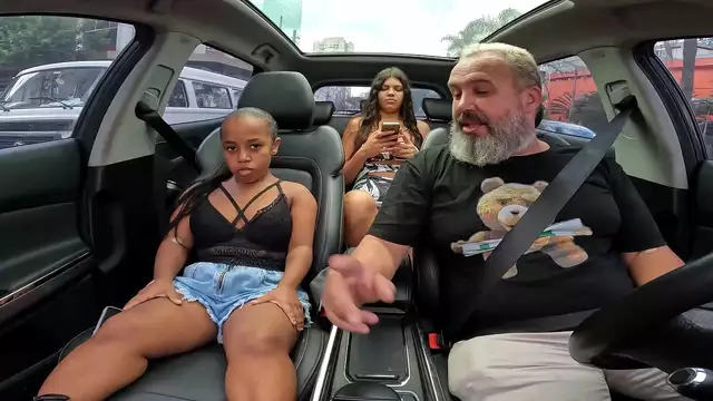 Jap Girl Gets Wild on a Crazy Car Ride in São Paulo - A Steamy Asian Fap Companion
