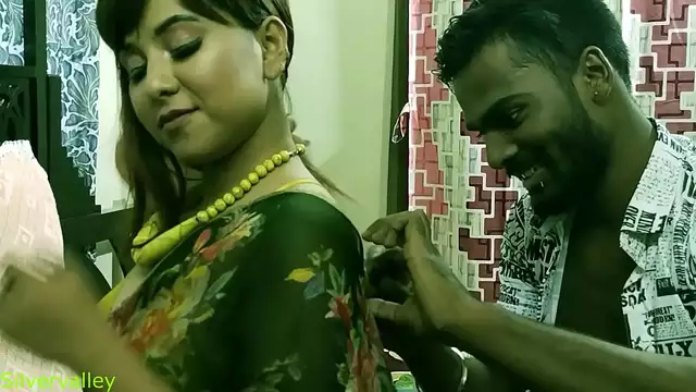 Indian xxx Sexy Madam unexpected sex with his employee&excl;&excl; With hot audio
