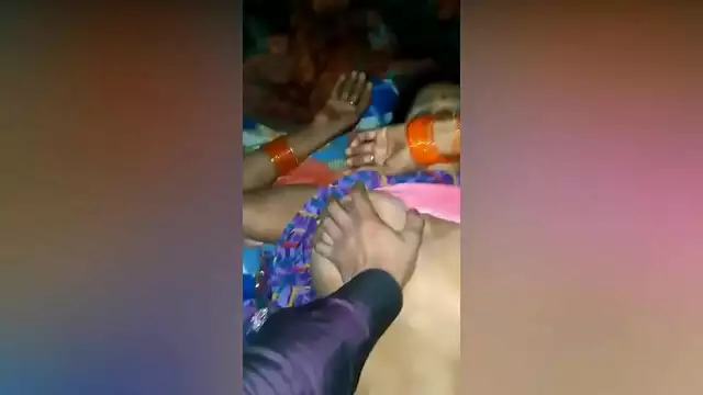New Desi real chachi fuck and gives blowjob to -