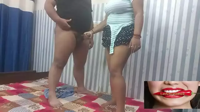 Indian Couple XXX &vert; Indian couple getting horny at home &vert; Indian Lovely Couple Enjoying