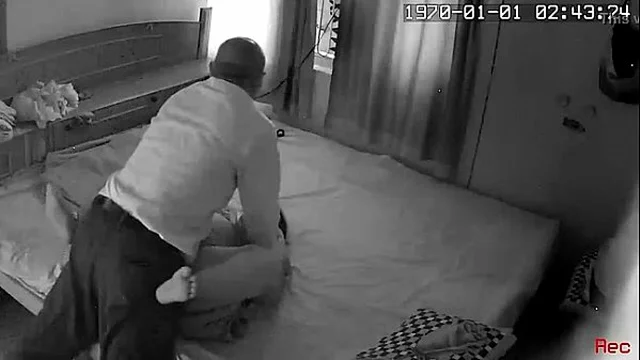 budha &lpar;old man&rpar; wife fucking chudai desi