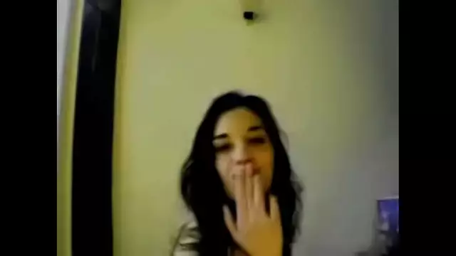 Desi Indian babe Jaspreet Dancing nude to deedar de song