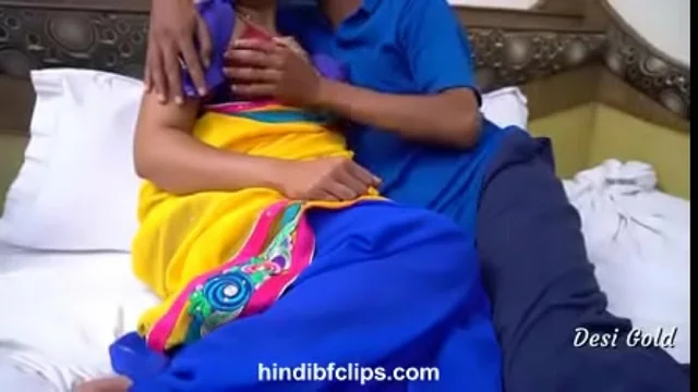Sundar padosan se Hindi mai choda chodi blue film banai