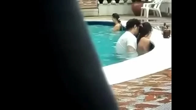 indian douctor fucking pussy in swiming pol
