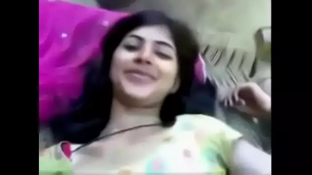 Sexy Indian housewife having sex with stranger