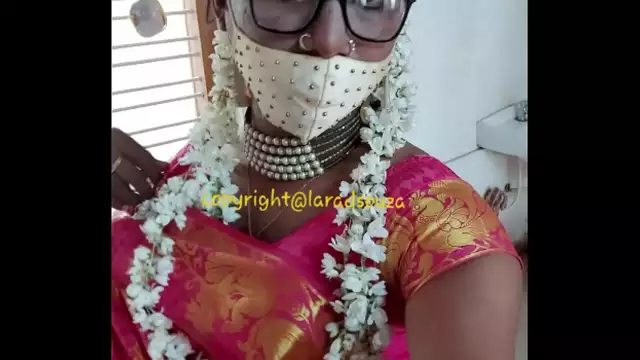Indian crossdresser model Lara D'Souza saree video3