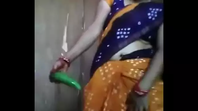 Desi aunty fuck with cucumber