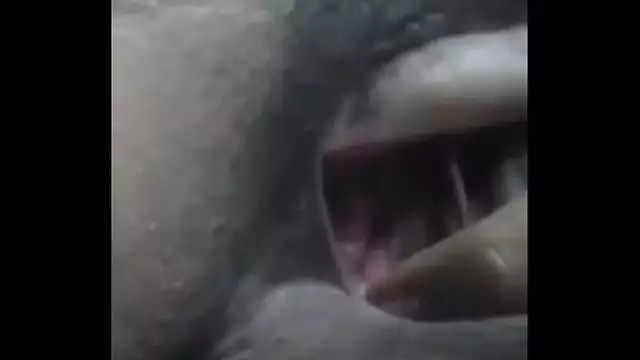 Indian Gf showing her hairy pussy