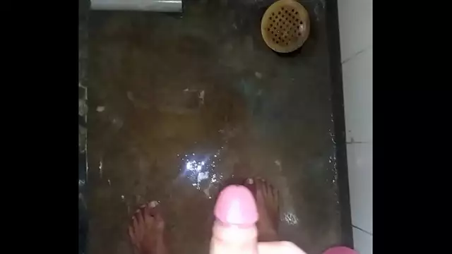 Desi boy lund ka ras &sol; muth cumshot