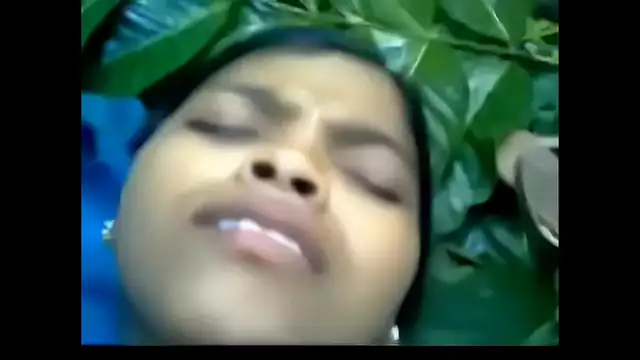 indian ladki in jungle outdoor fucked hard