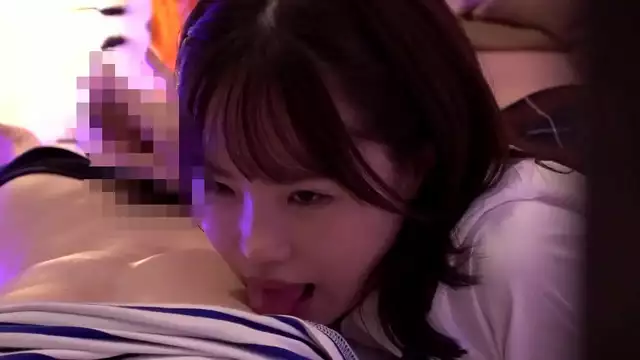 Discover the Ideal Female Figure with These Ultimate Sexy Tips from Top JAV Star!