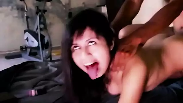 Japanese Amateur Camgirl with Ahegao Pleasure Faces