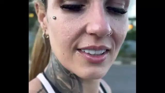 Japanese Streetwalker Gives Blowjob for $10 - Sneak Peek into the Alleyway!