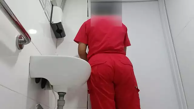 Jav Cutie in Public Bathroom ~ 18+ Asian Nurse Exposes Her Sexy Figure!