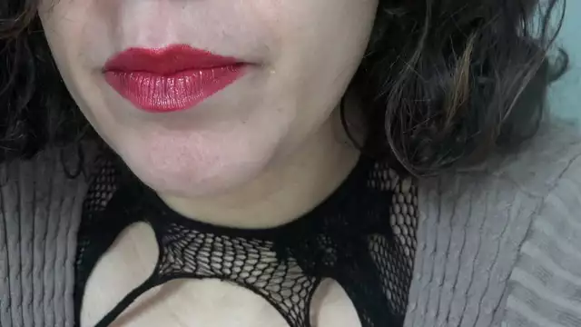 Japanese Cuckold Wife Exposed! Alluring MILF Seduces Hunky Young Men's