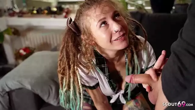 Luscious Deutsch Teen Julia Juice ~ Dreadlocks, Fucker Lehrer, Nachhilfe