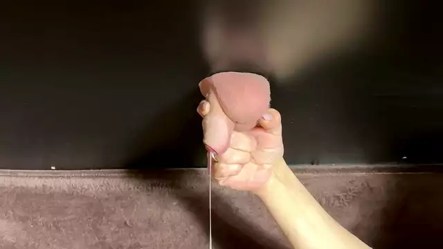 Japanese Enchantress Gives Luscious Handjob on Milking Table