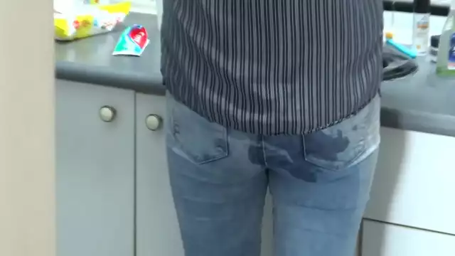 Caught Red-handed ~ I Let My Stepson Cum on My Ass in Jeans!