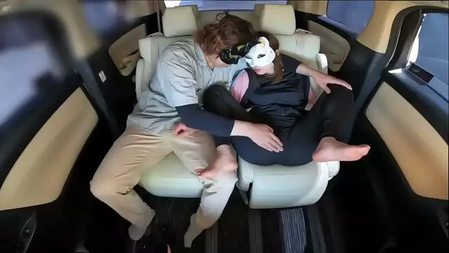 Jaw-Dropping Hubby Cuckold - Penetration in Secret!