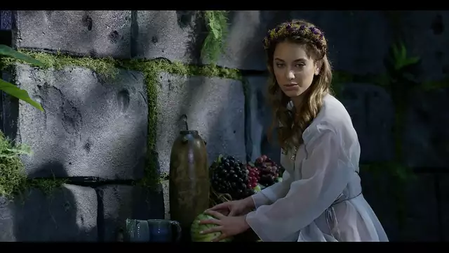 Unleash Your Fantasies with This Hot Enchantress' Solo Masturbation Session