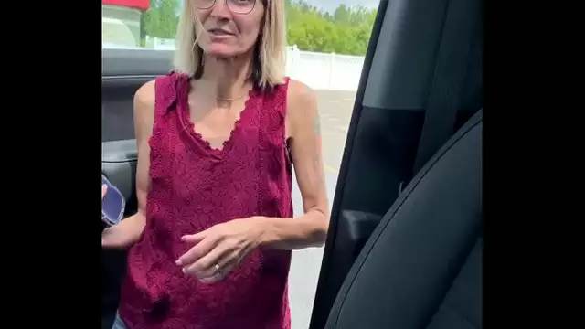 Discover the Alluring Appeal of a Skinny Granny's Pov Quickie Creampie