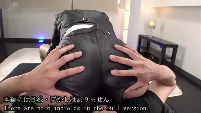 [Lesbian College Girl] Rider Suit + Kinky Shorts = Mouth-watering Fetish Play!