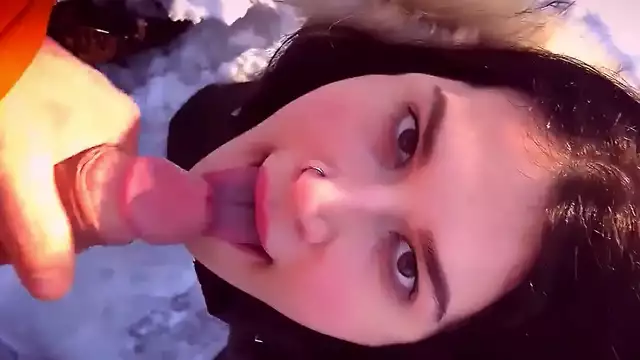 Experience a Daring Public Blowjob and Cum Swallowing with a Stranger