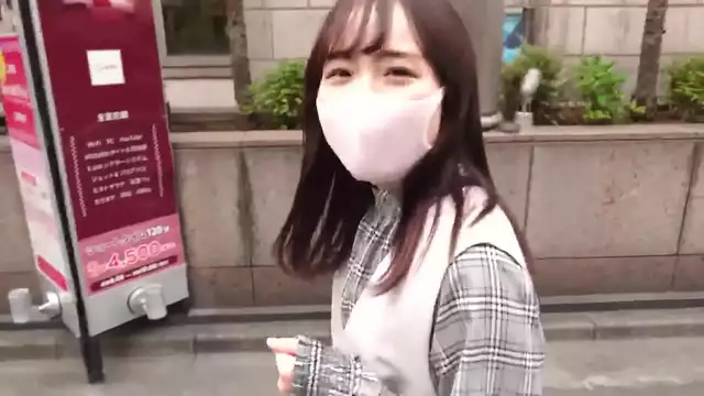 Tiny Teen with Boyfriend's Help is Insatiable! Repeatedly Tormenting Greedy Kitten!